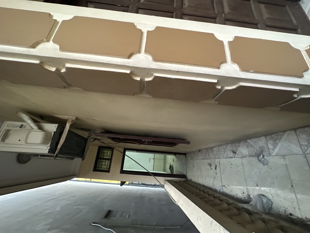 Bán nhà Trịnh Đình Cửu - diện tích 65m2 3 tầng - Ô TÔ TRÁNH trước nhà - giá 26 tỷ