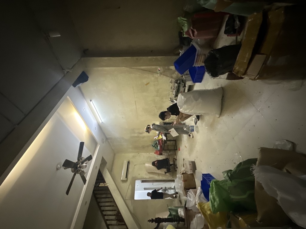 Bán nhà Trịnh Đình Cửu - diện tích 65m2 3 tầng - Ô TÔ TRÁNH trước nhà - giá 26 tỷ