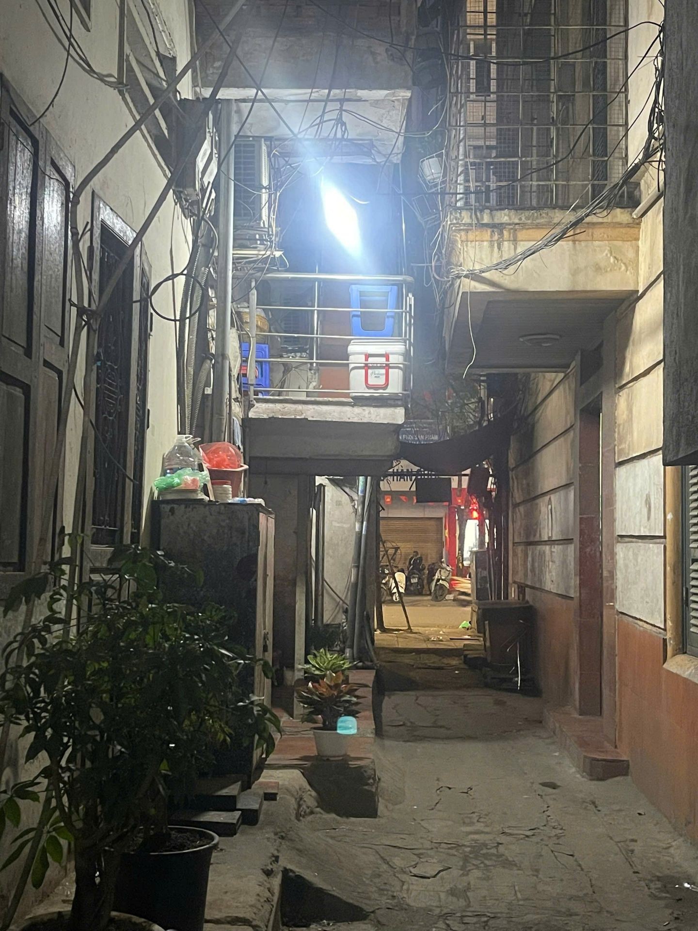 Bán nhà Phố Huế - diện tích 19m2 2 tầng - Nhà nhỏ tiền - giá 6,5 tỷ
