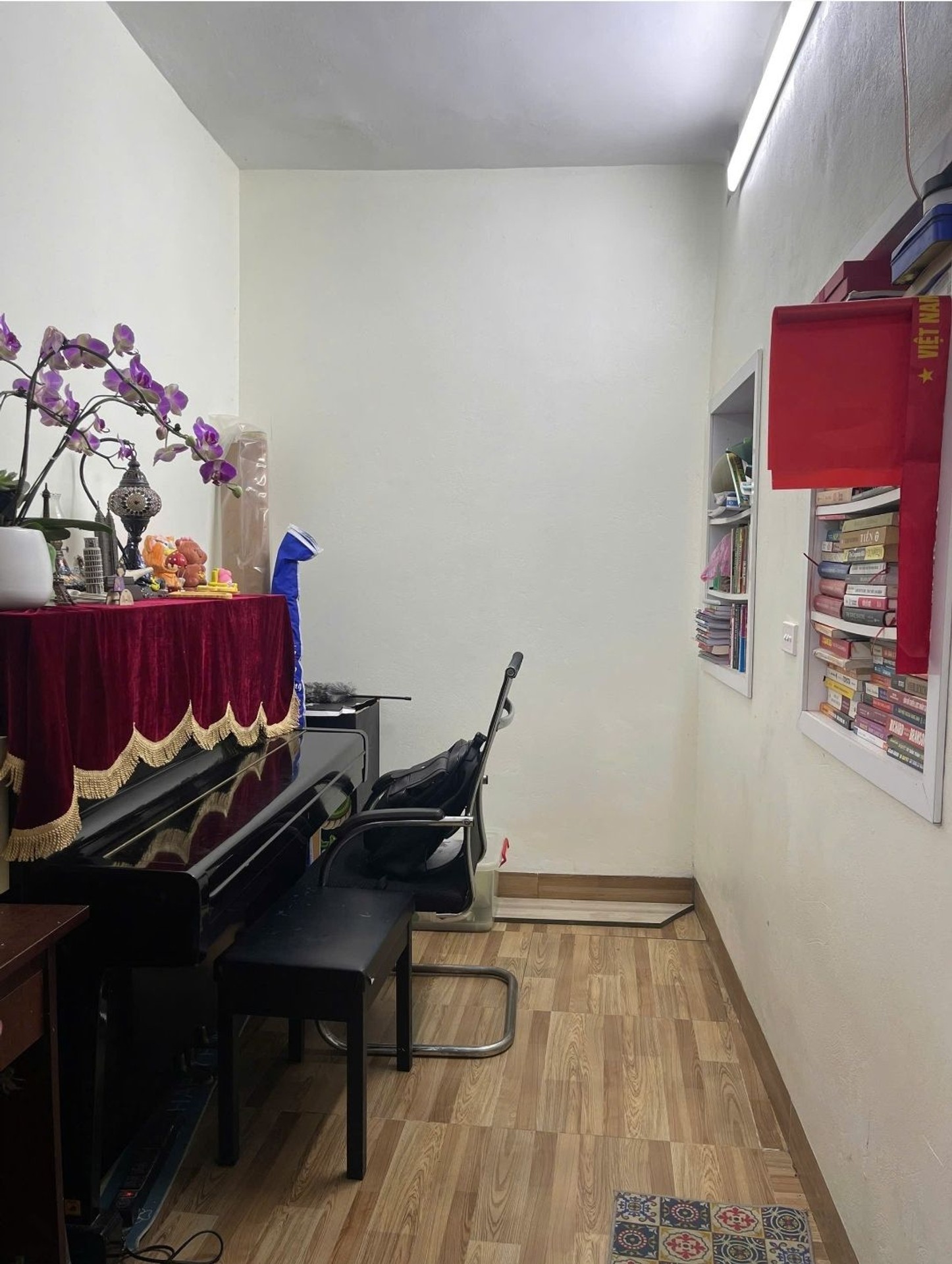 Bán nhà Phố Huế - diện tích 19m2 2 tầng - Nhà nhỏ tiền - giá 6,5 tỷ