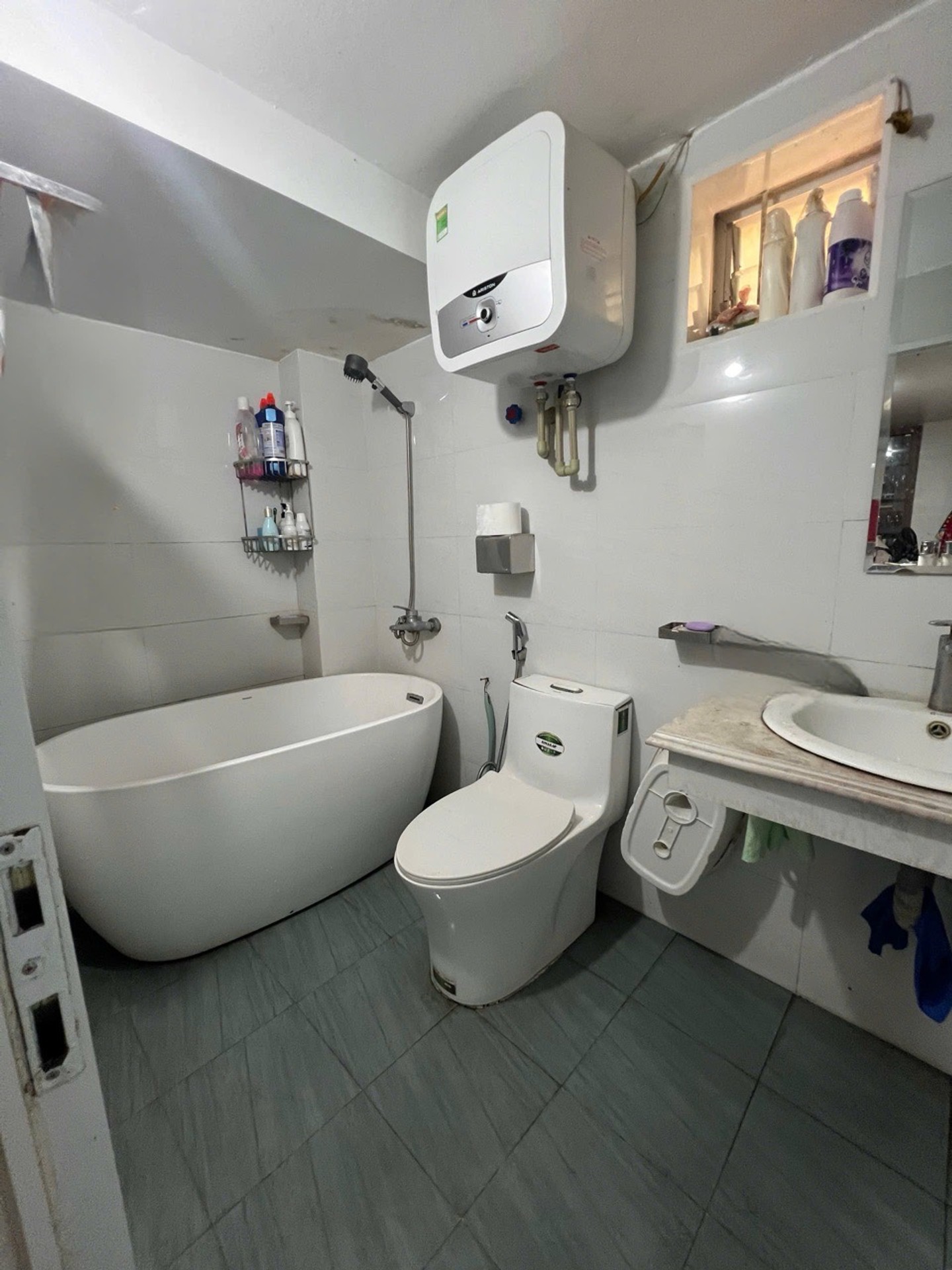 Bán nhà Đống Đa - diện tích 70m2 3 tầng - Lô góc thoáng - giá 12,8 tỷ
