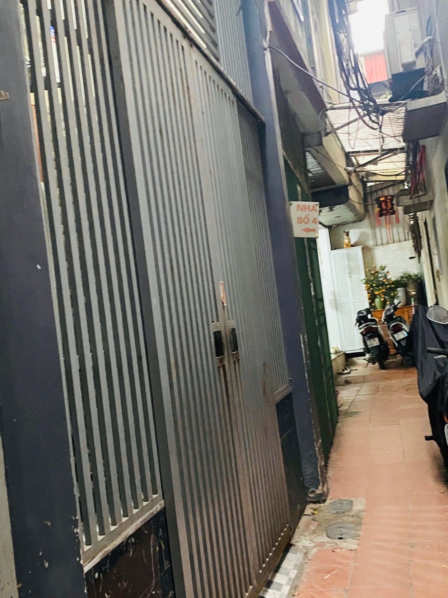 Bán nhà Tân Mai - diện tích 55m2 5 tầng - Nhà đẹp dân xây - giá 10,8 tỷ