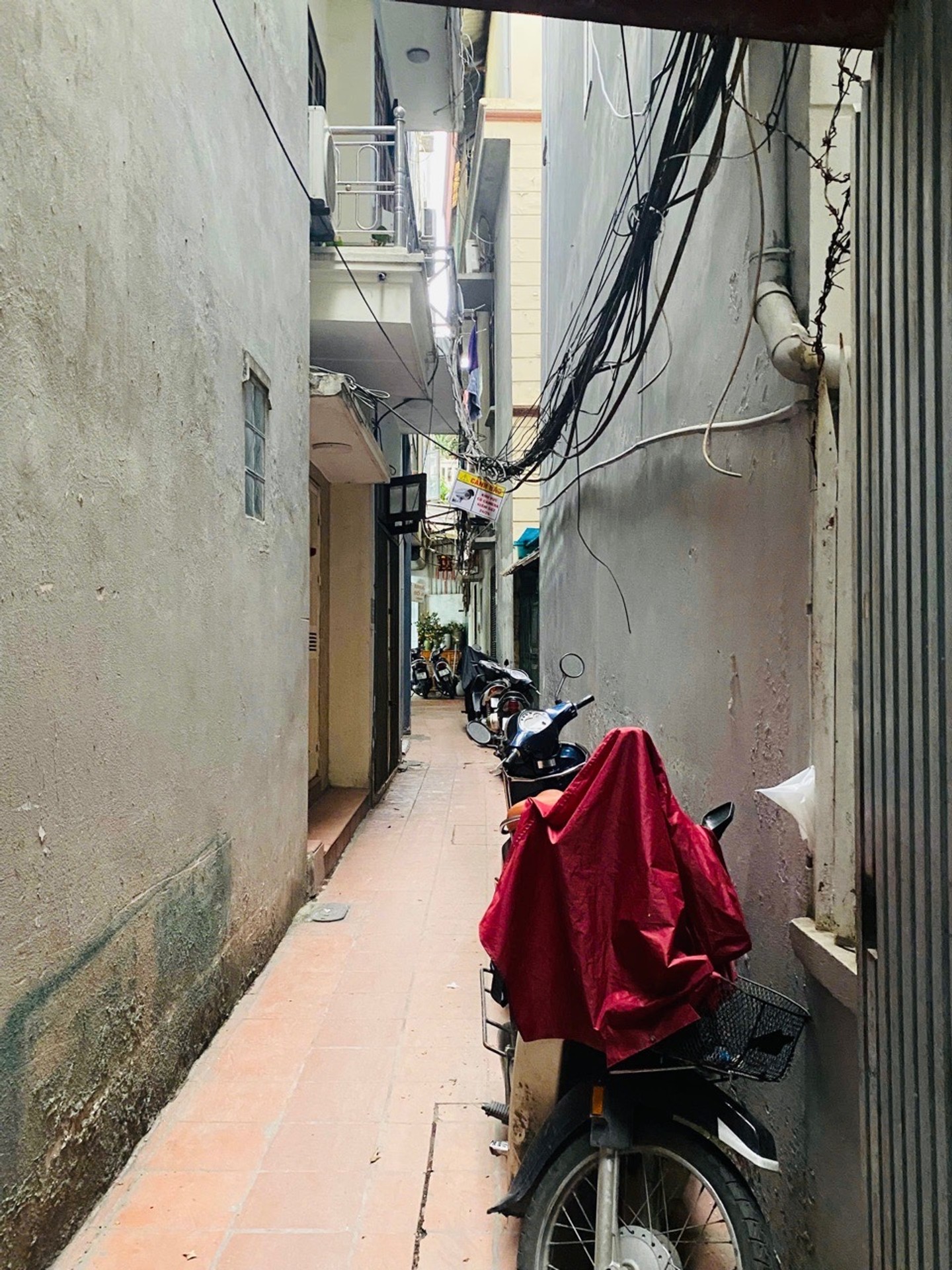 Bán nhà Tân Mai - diện tích 55m2 5 tầng - Nhà đẹp dân xây - giá 10,8 tỷ