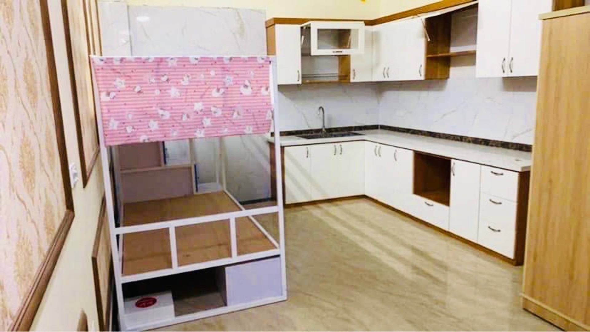 Bán nhà Tân Mai - diện tích 55m2 5 tầng - Nhà đẹp dân xây - giá 10,8 tỷ