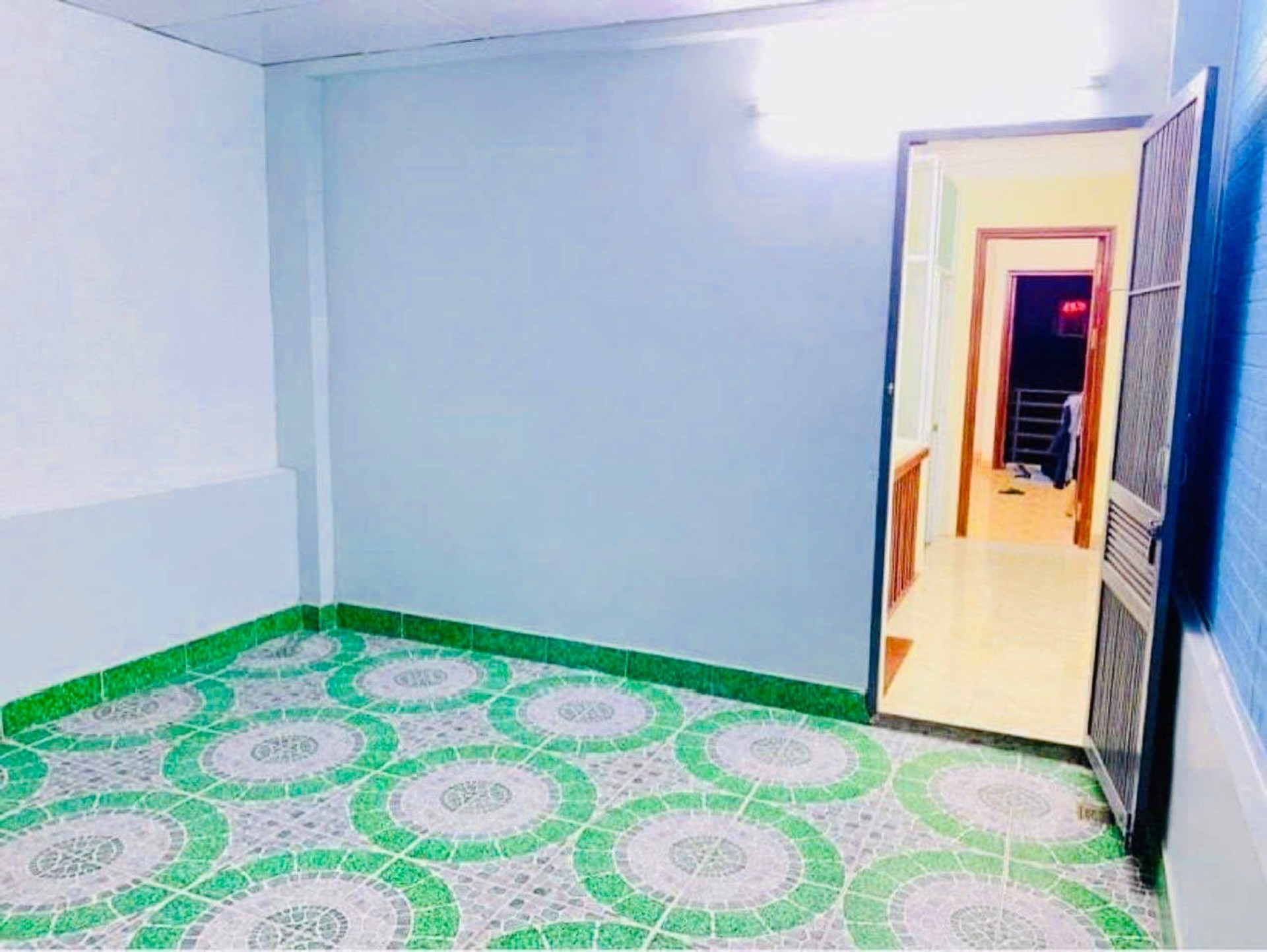 Bán nhà Tân Mai - diện tích 55m2 5 tầng - Nhà đẹp dân xây - giá 10,8 tỷ