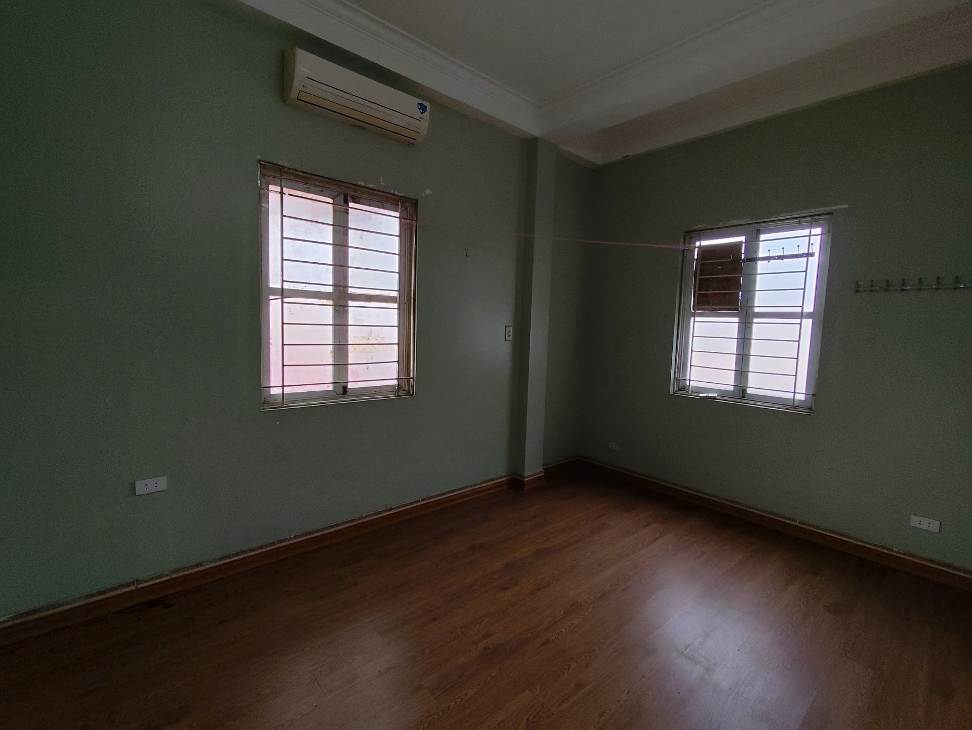 Bán nhà Minh Khai - diện tích 70m2 5 tầng - Lô góc - giá 13,9 tỷ