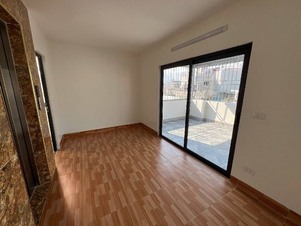 Bán nhà Nguyễn Văn Viên - diện tích 35m2 5 tầng - Lô góc - giá 10 tỷ