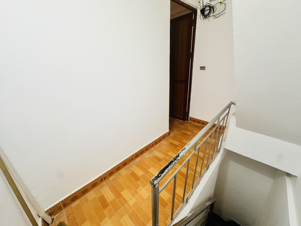 Bán nhà Hồng Mai - diện tích 40m2 4 tầng - Nhà đẹp hiếm có - giá 4,8 tỷ