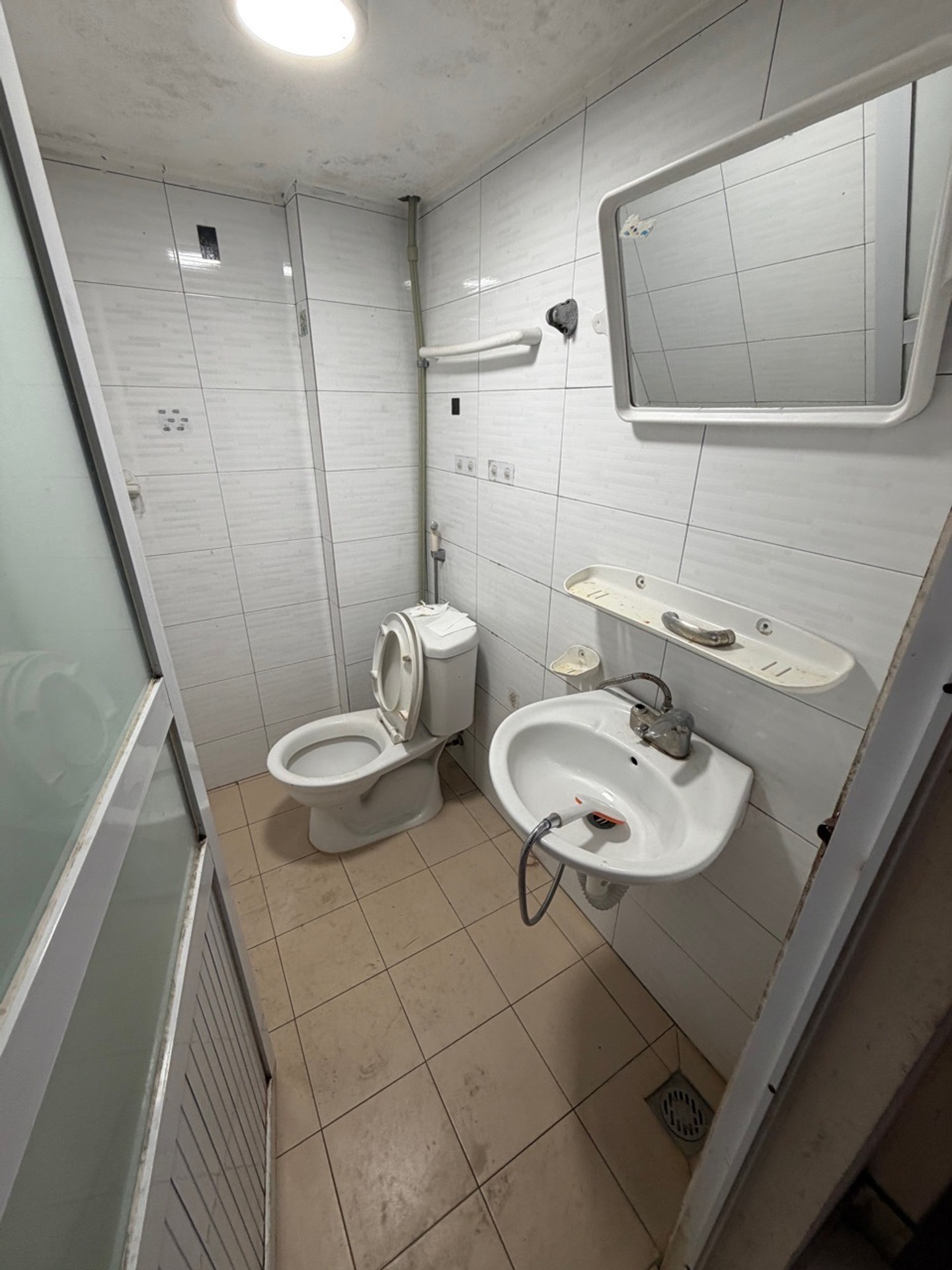 Bán nhà Định Công Thượng - diện tích 43m2 6 tầng - Ô tô nhỏ đỗ cửa - giá 12,9 tỷ