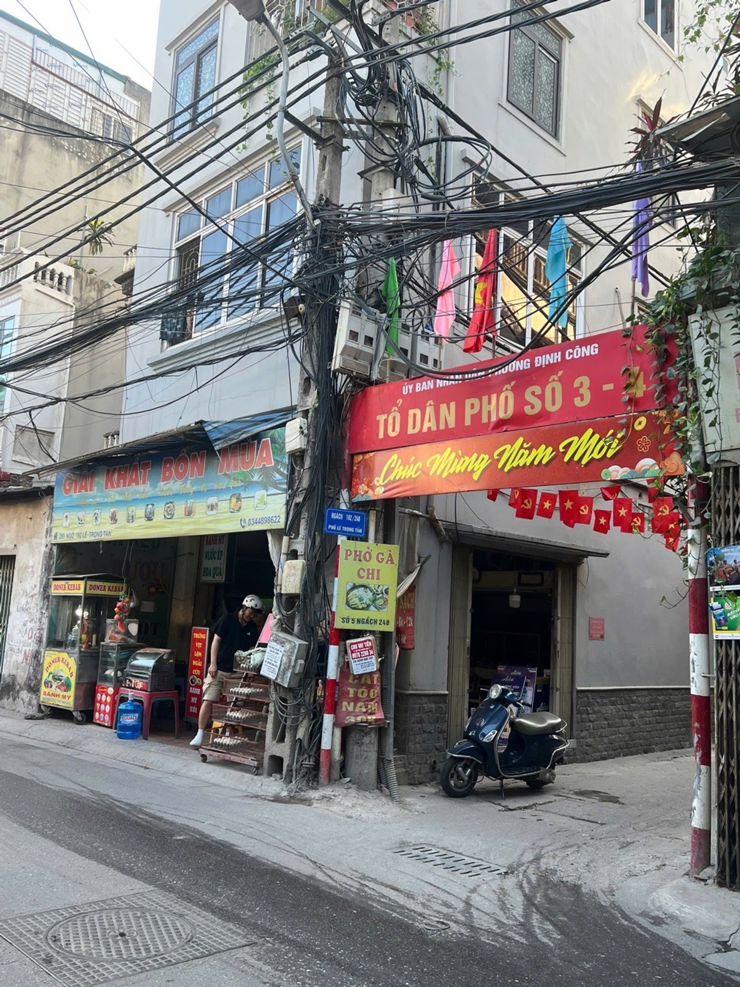 Bán nhà Định Công Thượng - diện tích 43m2 6 tầng - Ô tô nhỏ đỗ cửa - giá 12,9 tỷ