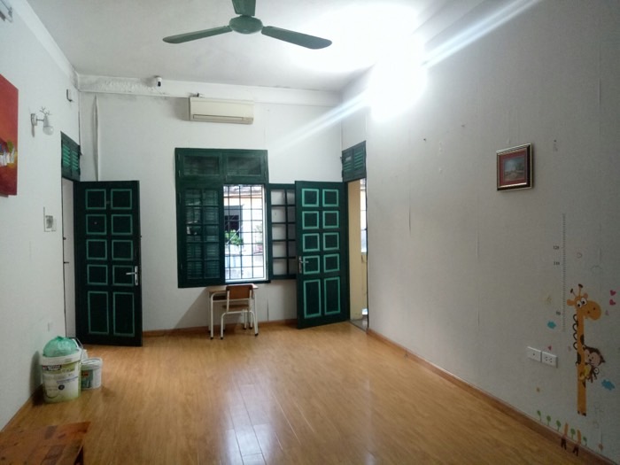 Bán nhà Giáp Bát - diện tích 90m2 2 tầng - Ô TÔ ĐỖ CỬA - giá 3,6 tỷ