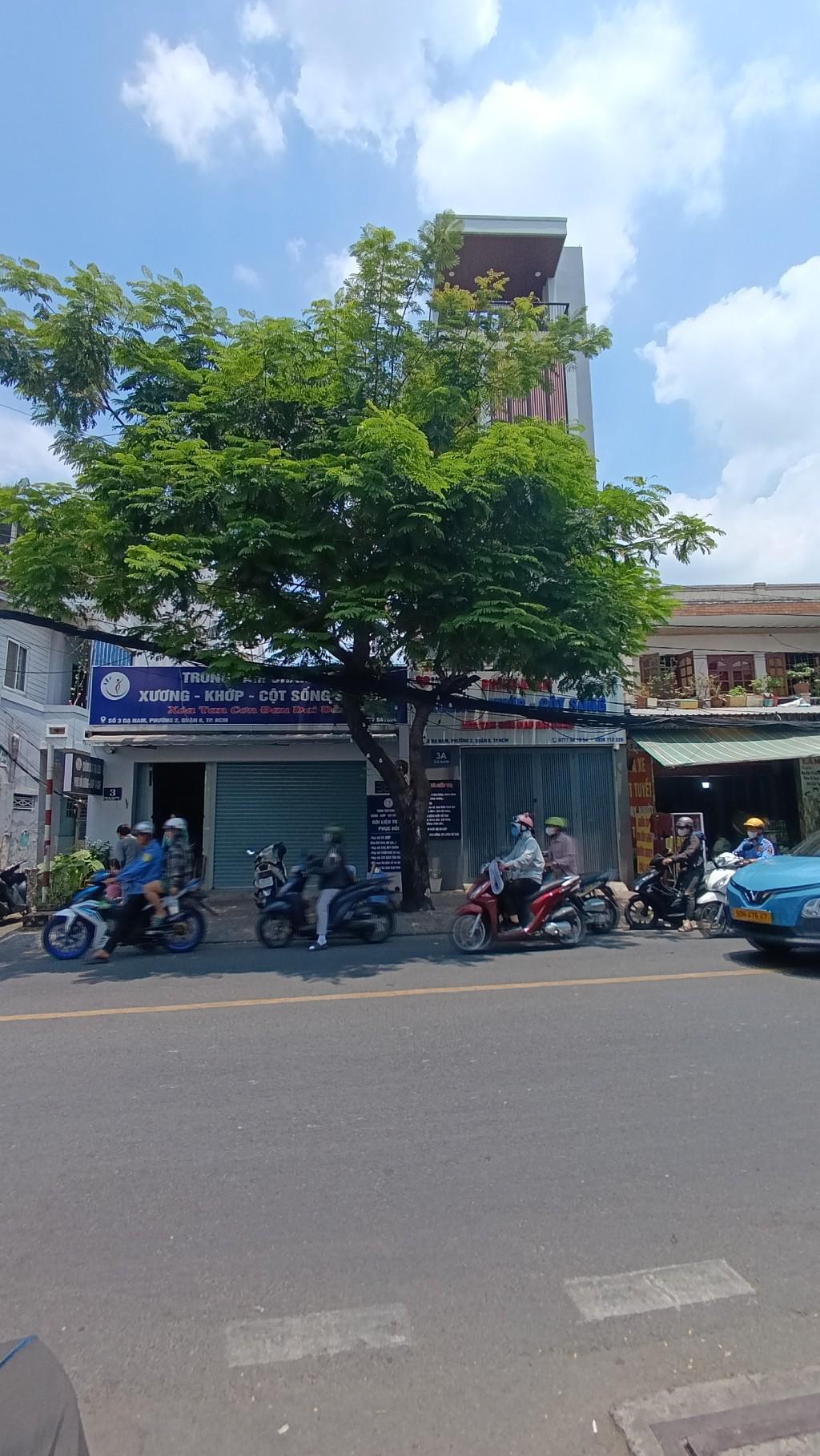 Bán nhà Dạ Nam - diện tích 140m2 2 tầng - Mặt tiền kinh doanh sầm uất - giá 28 tỷ