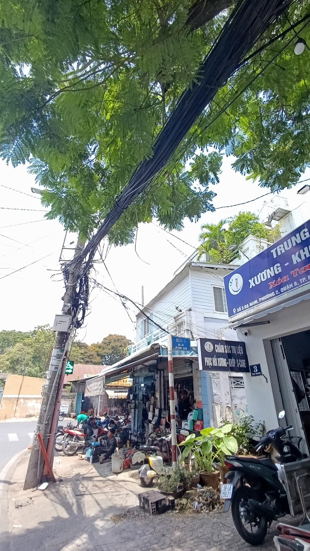 Bán nhà Dạ Nam - diện tích 140m2 2 tầng - Mặt tiền kinh doanh sầm uất - giá 28 tỷ