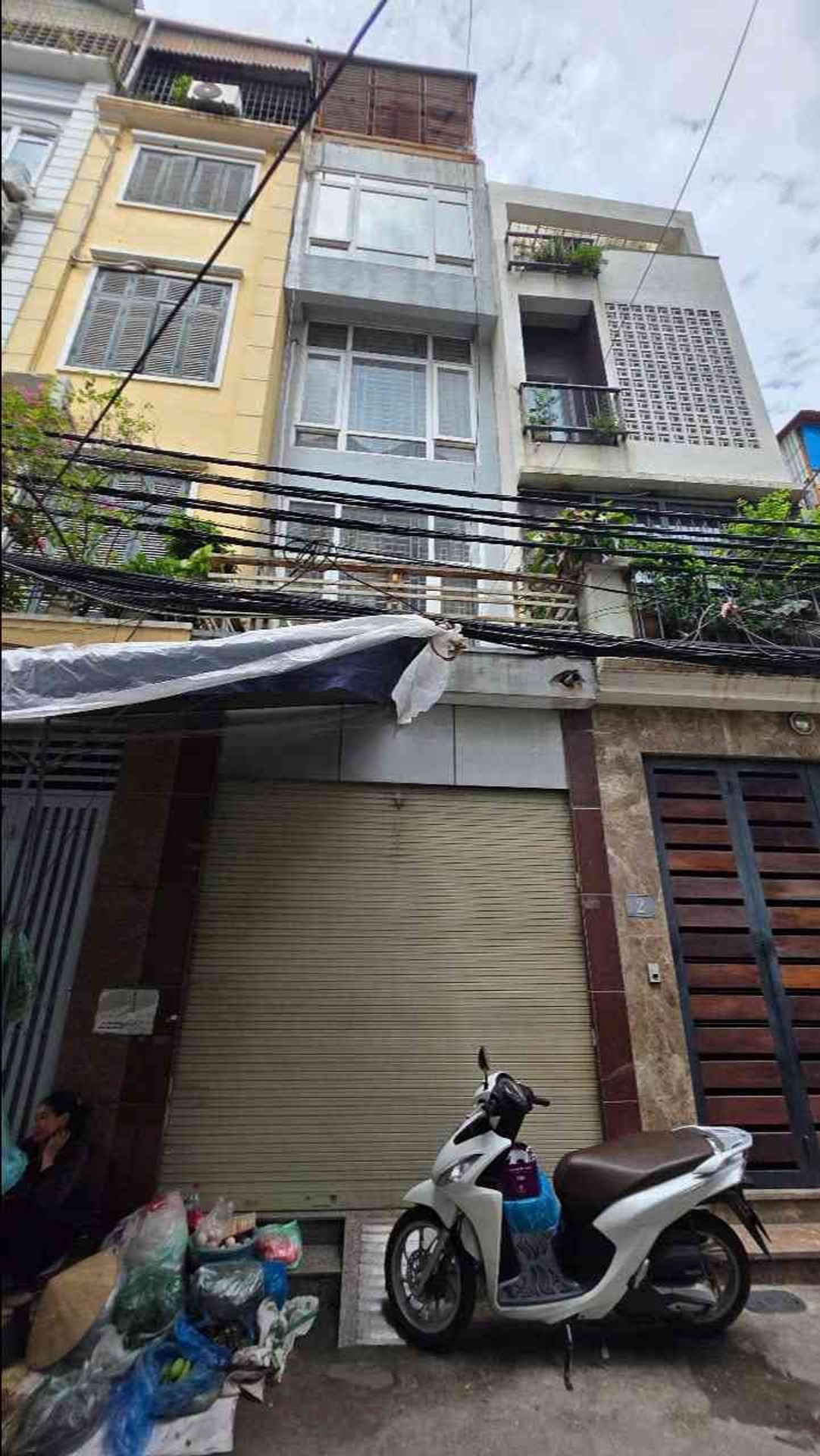 Bán nhà Đặng Văn Ngữ - diện tích 40m2 5 tầng - Ô tô đỗ cửa - giá 10,5 tỷ