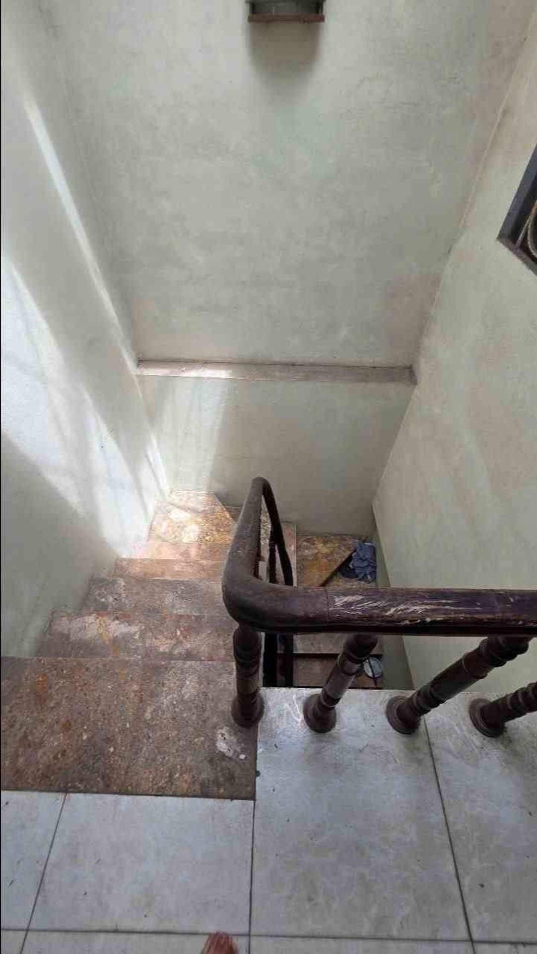 Bán nhà Đặng Văn Ngữ - diện tích 40m2 5 tầng - Ô tô đỗ cửa - giá 10,5 tỷ
