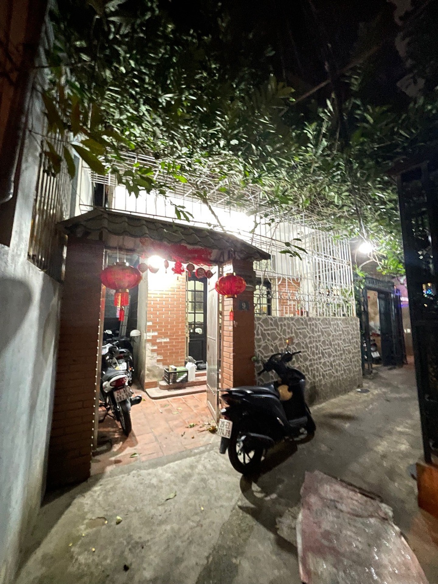 Bán nhà Minh Khai - diện tích 73m2 3 tầng - Nhà đẹp hiếm có - giá 15 tỷ