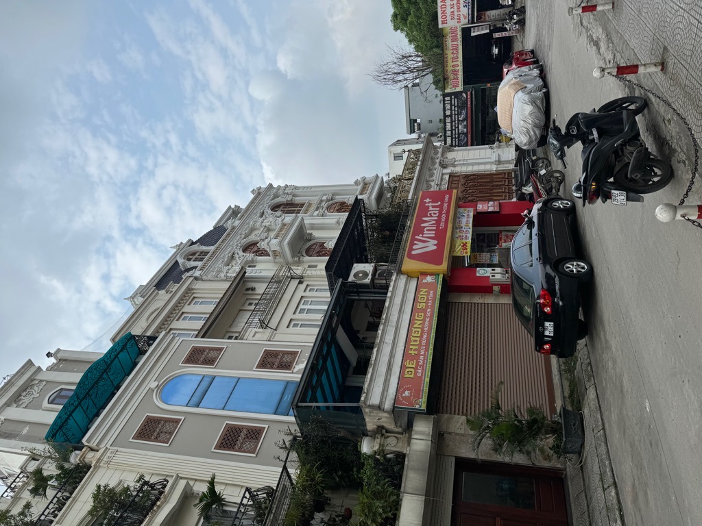 Bán nhà Nguyễn Khuyến - diện tích 106m2 6 tầng - Ô TÔ TRÁNH - giá 35,5 tỷ