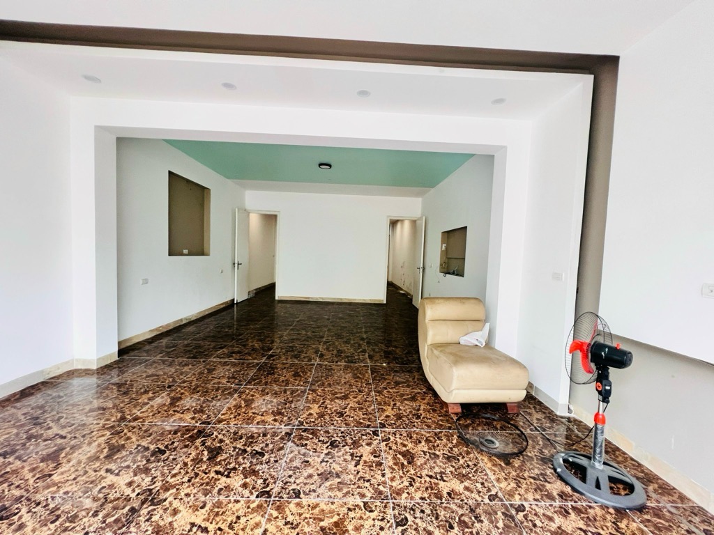 Bán nhà Nguyễn Khuyến - diện tích 106m2 6 tầng - Ô TÔ TRÁNH - giá 35,5 tỷ