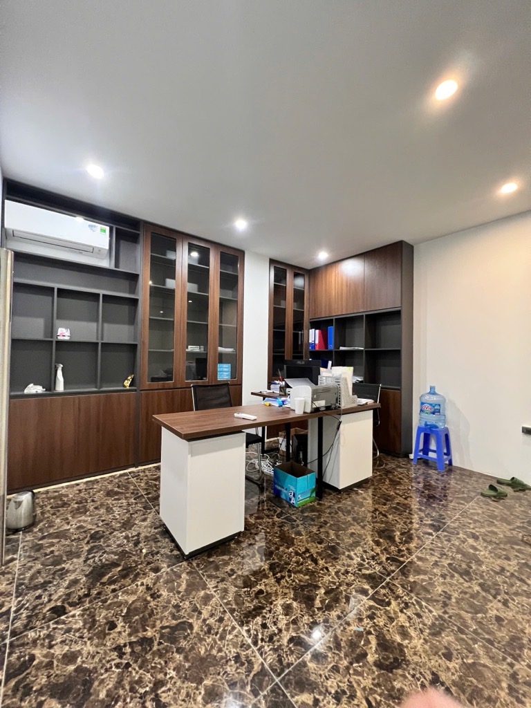 Bán nhà Nguyễn Khuyến - diện tích 106m2 6 tầng - Ô TÔ TRÁNH - giá 35,5 tỷ