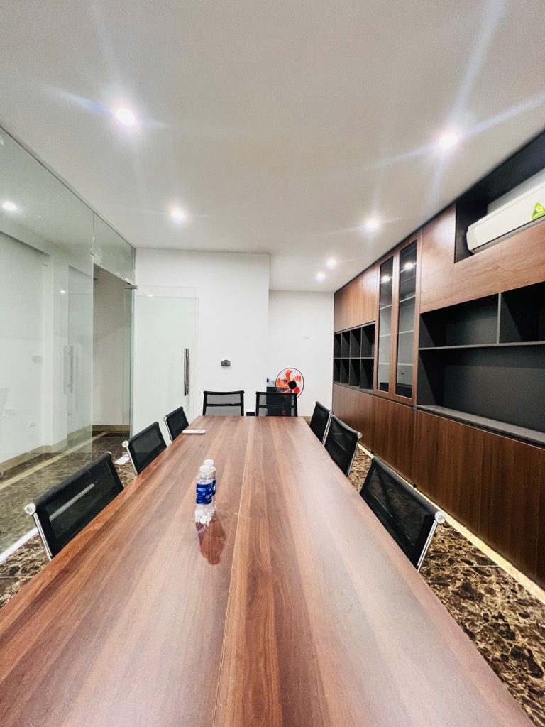 Bán nhà Nguyễn Khuyến - diện tích 106m2 6 tầng - Ô TÔ TRÁNH - giá 35,5 tỷ