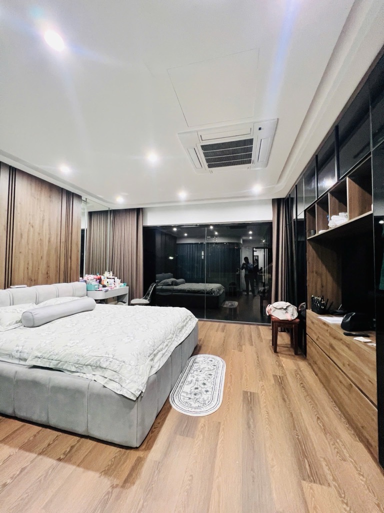 Bán nhà Nguyễn Khuyến - diện tích 106m2 6 tầng - Ô TÔ TRÁNH - giá 35,5 tỷ