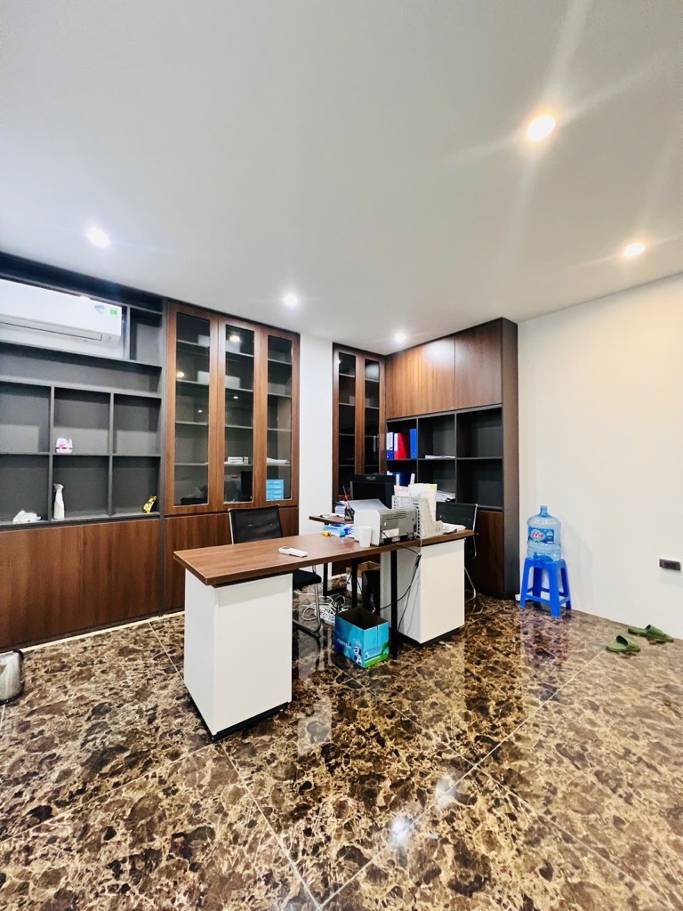 Bán nhà Nguyễn Khuyến - diện tích 106m2 6 tầng - Ô TÔ TRÁNH - giá 35,5 tỷ