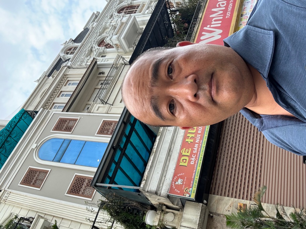 Bán nhà Nguyễn Khuyến - diện tích 106m2 6 tầng - Ô TÔ TRÁNH - giá 35,5 tỷ