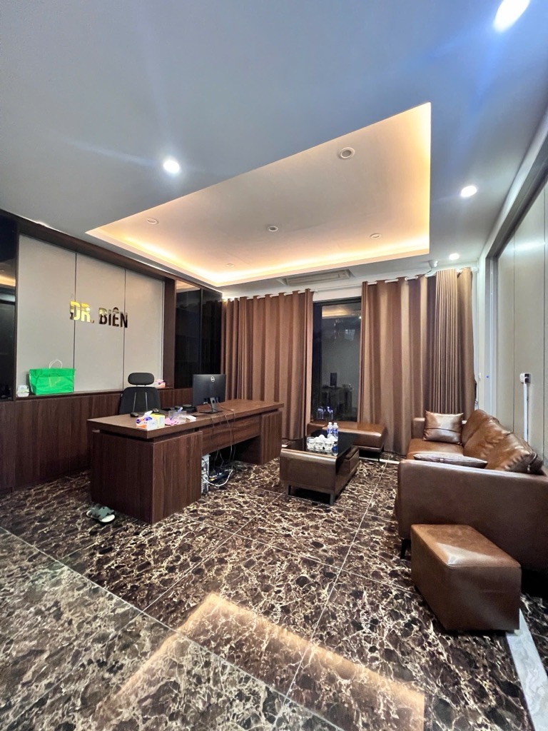 Bán nhà Nguyễn Khuyến - diện tích 106m2 6 tầng - Ô TÔ TRÁNH - giá 35,5 tỷ