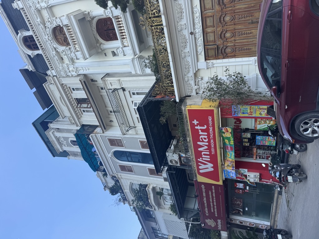 Bán nhà Nguyễn Khuyến - diện tích 106m2 6 tầng - Ô TÔ TRÁNH - giá 35,5 tỷ