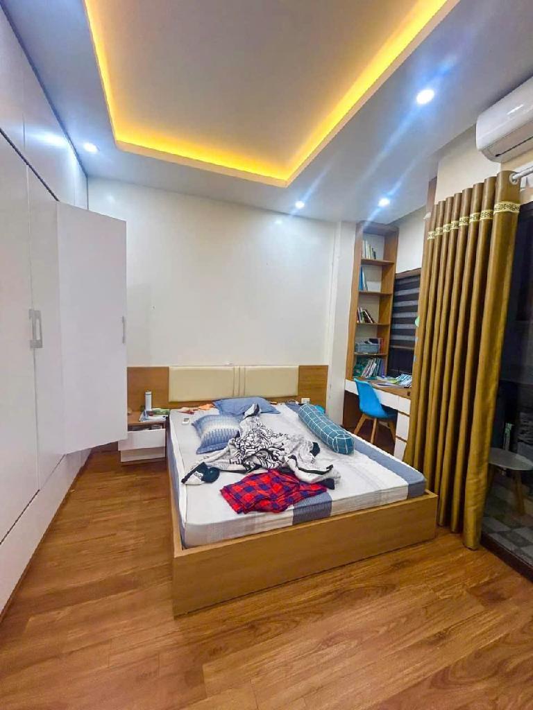 Bán nhà Bùi Thị Xuân - diện tích 133m2 12 tầng - khu vực VIP của Hoàn Kiếm - giá 163 tỷ