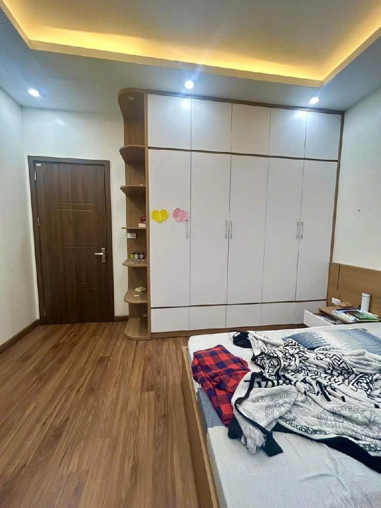 Bán nhà Bùi Thị Xuân - diện tích 133m2 12 tầng - khu vực VIP của Hoàn Kiếm - giá 163 tỷ