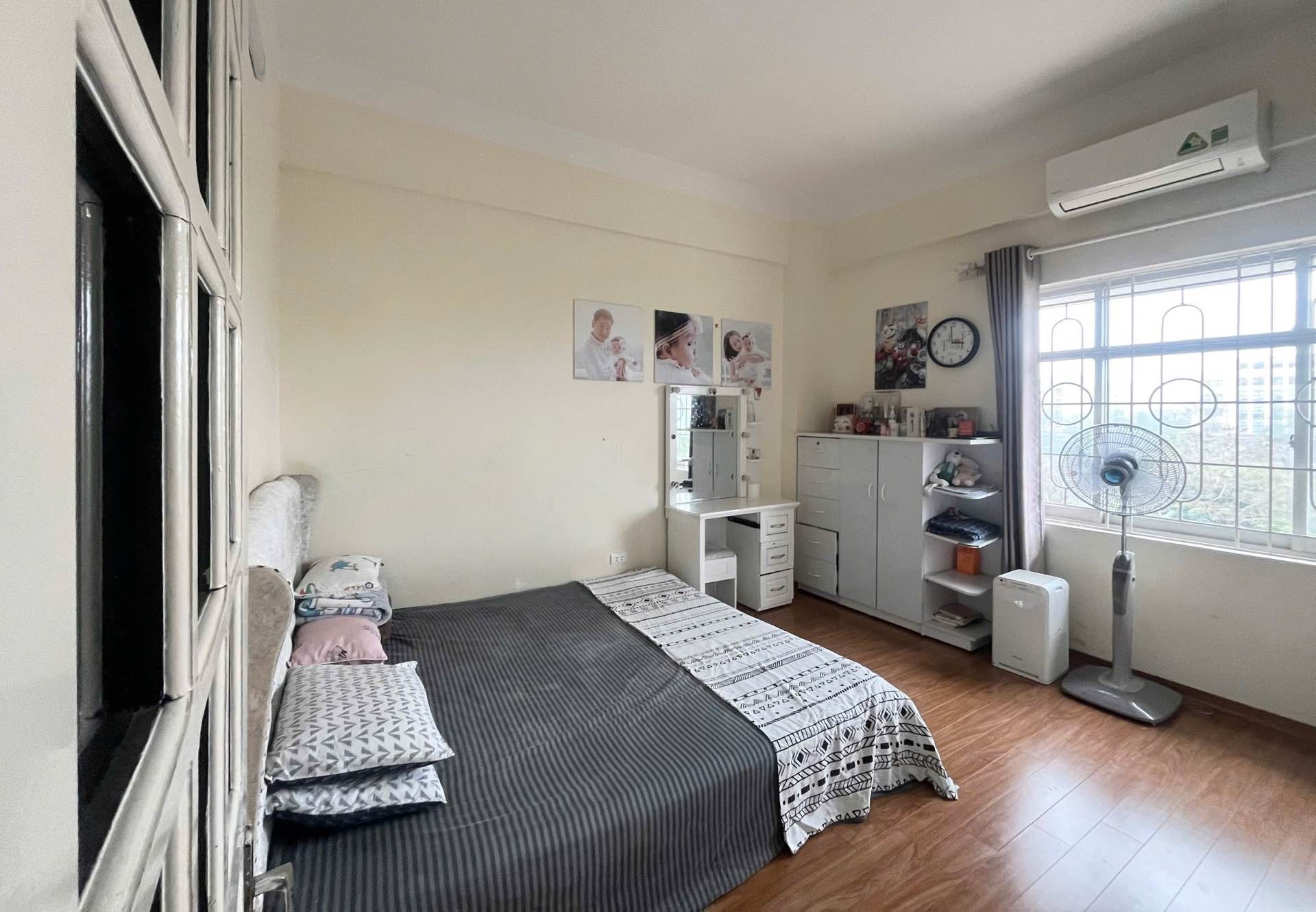 Bán nhà Thịnh Liệt - diện tích 65m2 3 tầng - Lô góc 3 mặt thoáng - giá 4,6 tỷ