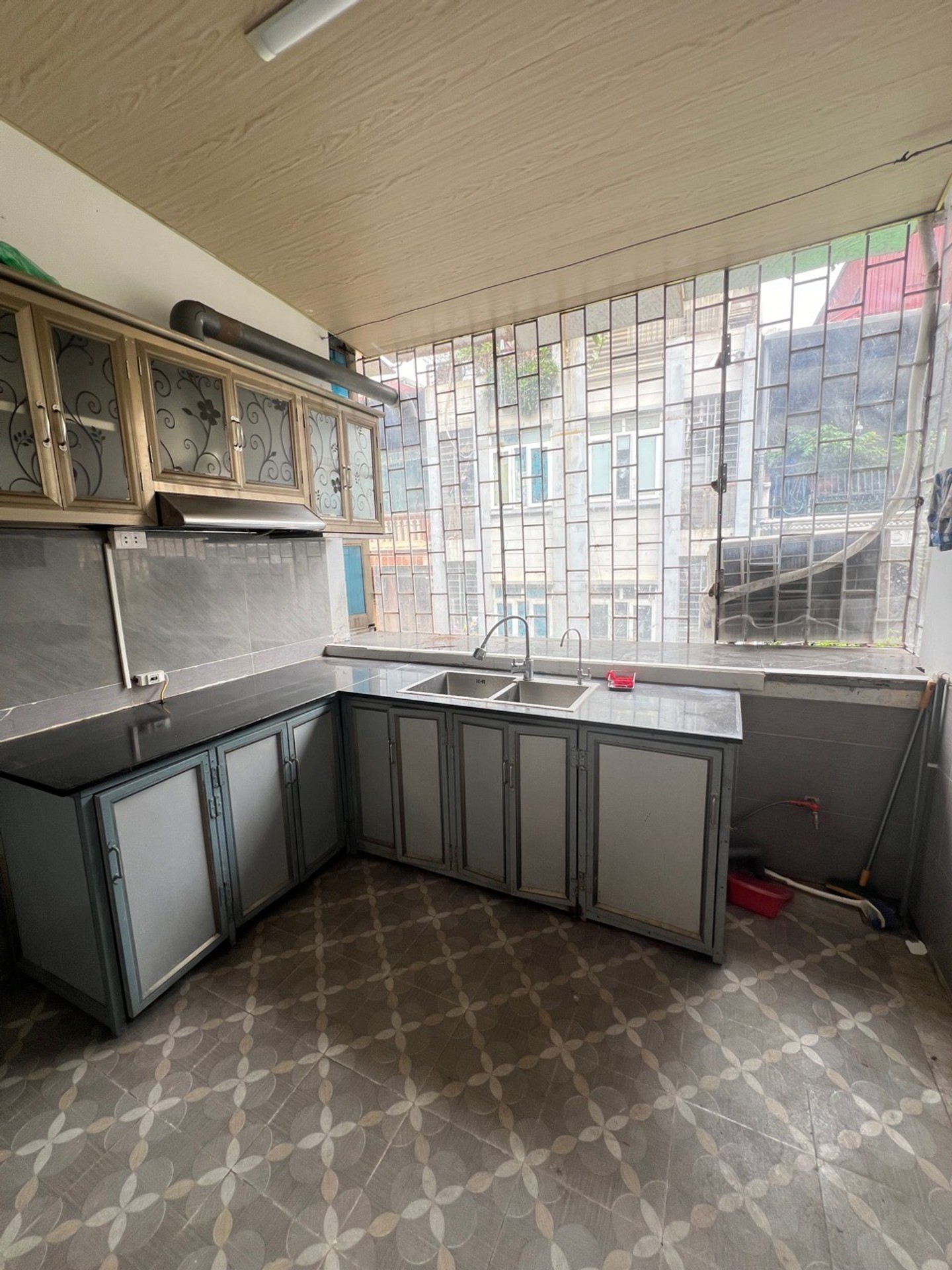 Bán nhà Tam Trinh - diện tích 120m2 3 tầng - Ô tô tránh - giá 5,3 tỷ