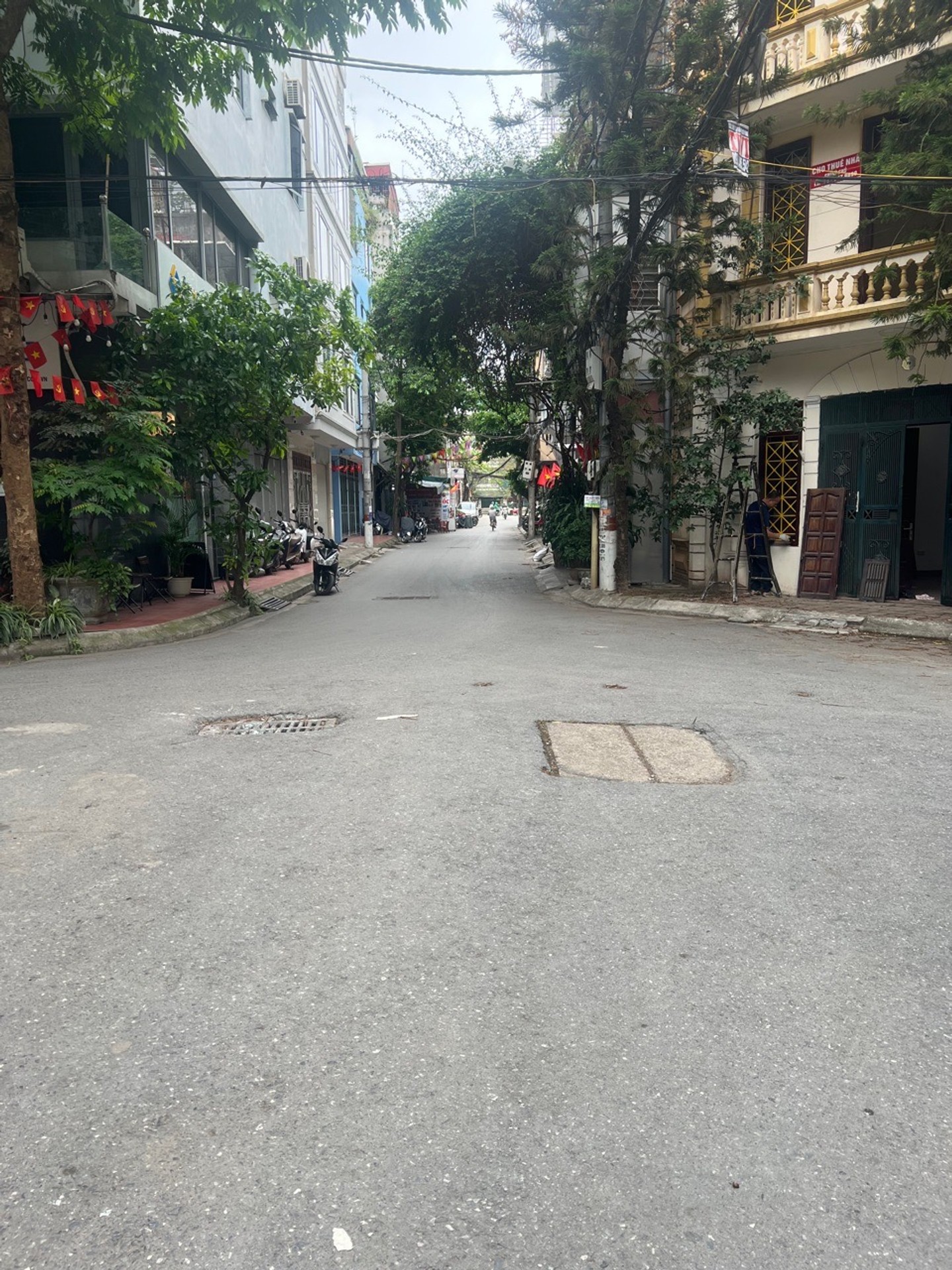 Bán nhà Tam Trinh - diện tích 120m2 3 tầng - Ô tô tránh - giá 5,3 tỷ
