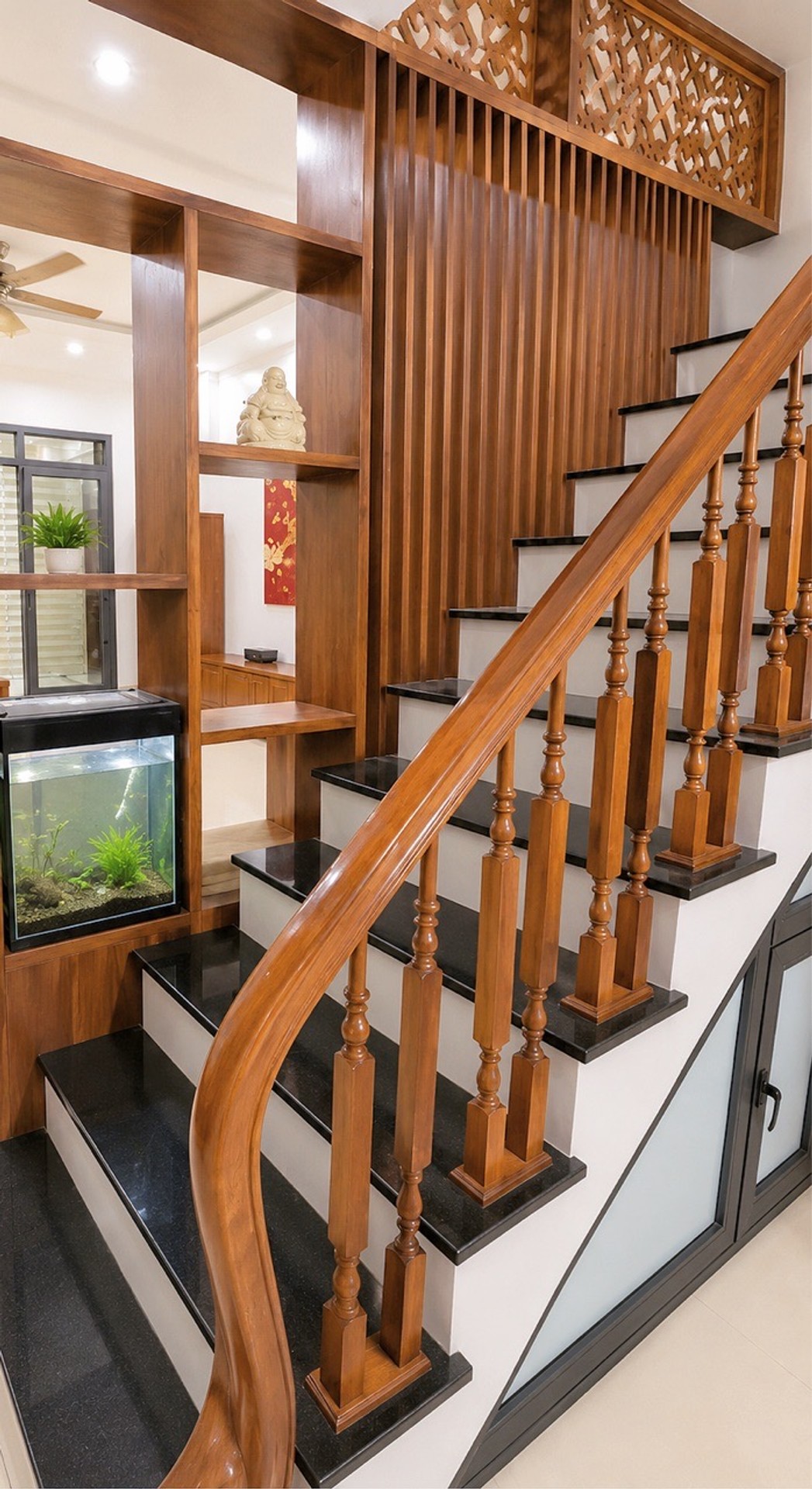 Bán nhà Hoàng Mai - diện tích 61m2 4 tầng - ô tô qua nhà - giá 18,8 tỷ