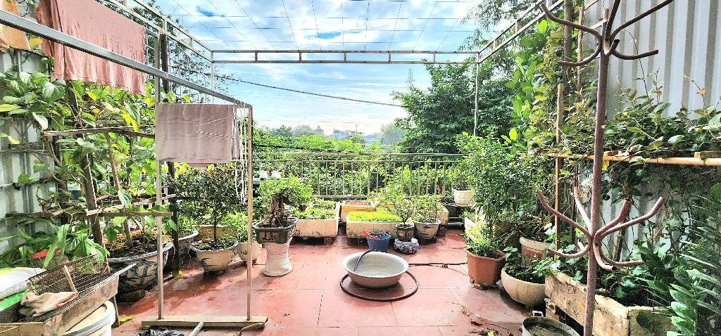 Bán nhà Lĩnh Nam - diện tích 70m2 4 tầng - Ô TÔ TRÁNH - giá 23 tỷ