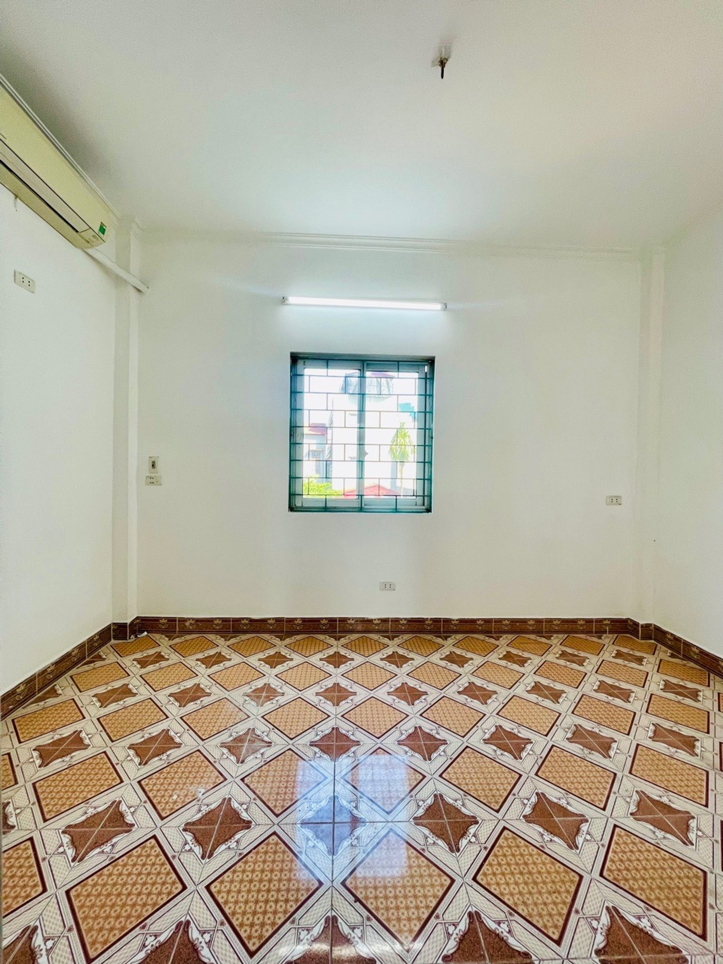 Bán nhà Gốc Đề - diện tích 27m2 4 tầng - 2 mặt thoáng - giá 7,2 tỷ