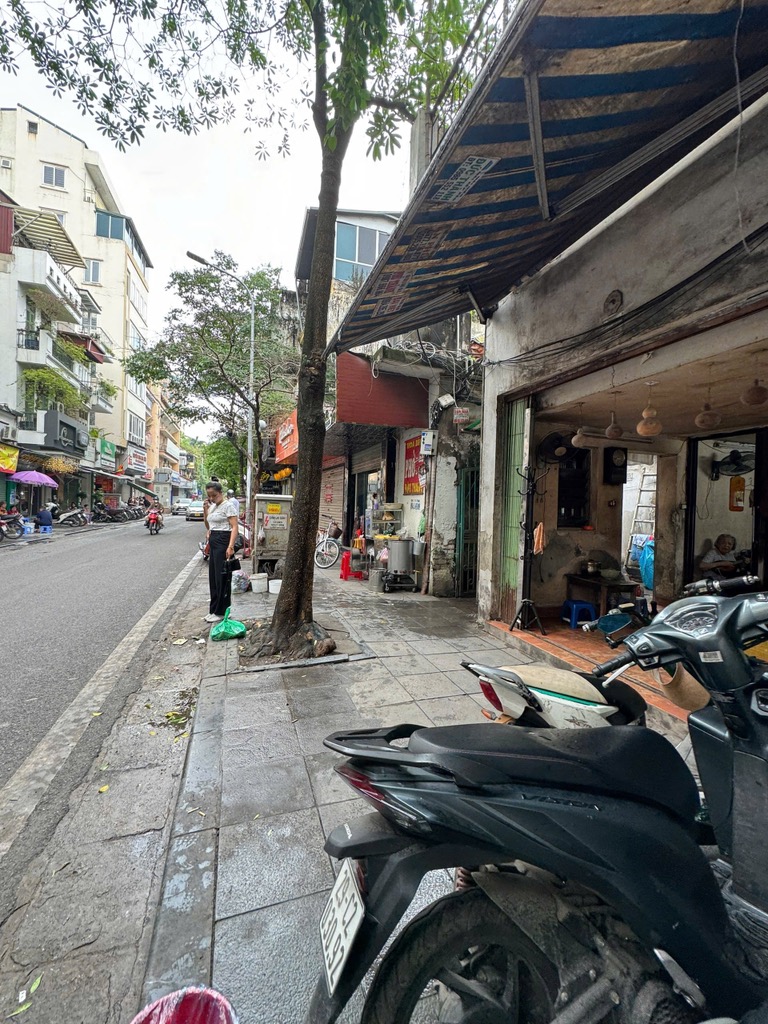 Bán nhà Thợ Nhuộm - diện tích 120m2 2 tầng - Mặt phố cổ - giá 57 tỷ