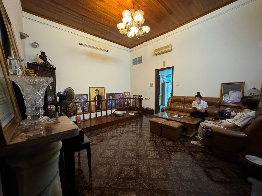 Bán nhà Thợ Nhuộm - diện tích 120m2 2 tầng - Mặt phố cổ - giá 57 tỷ