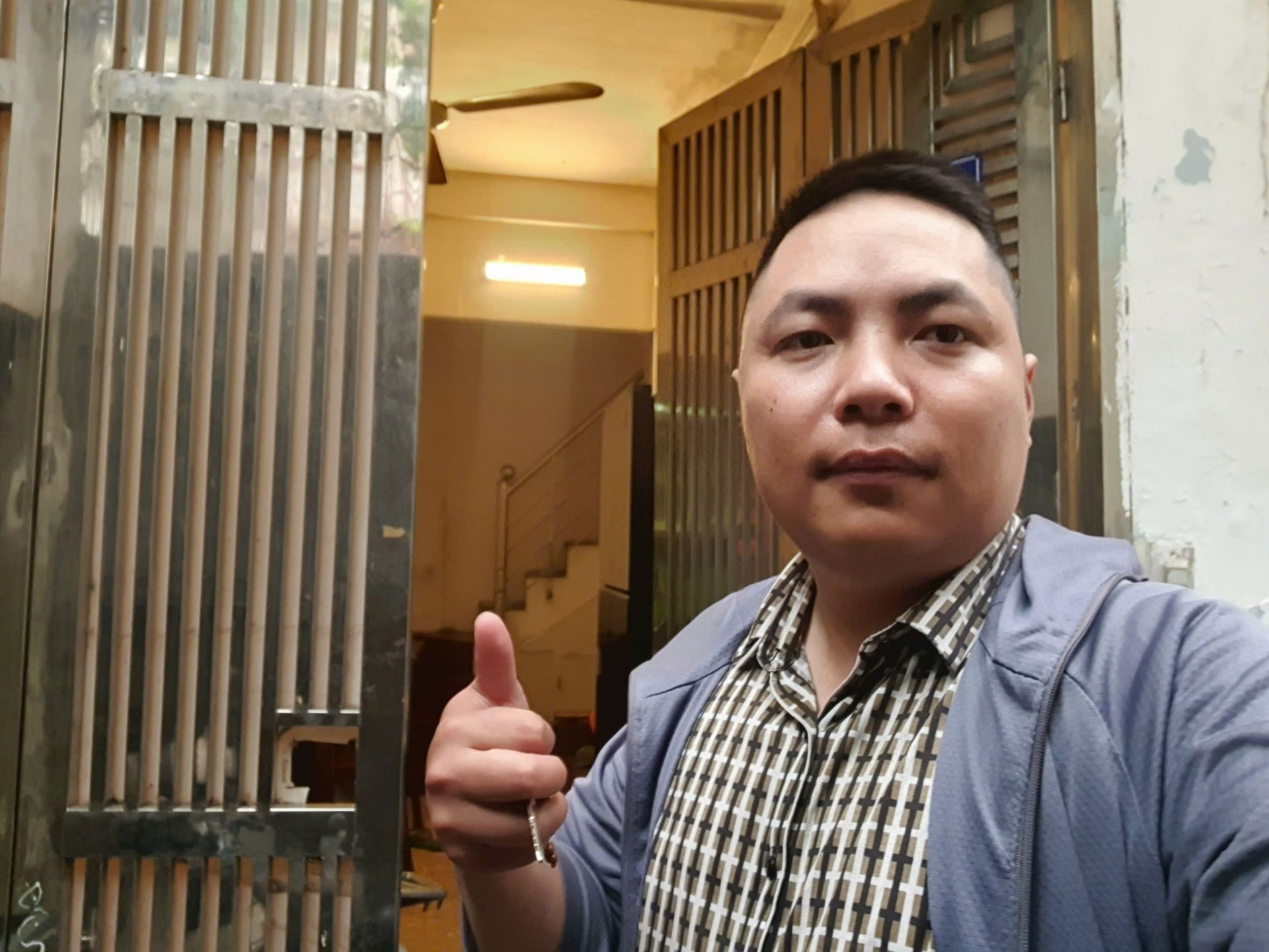 Bán nhà Đại La - diện tích 27m2 3 tầng - Ngõ nông - giá 7,4 tỷ