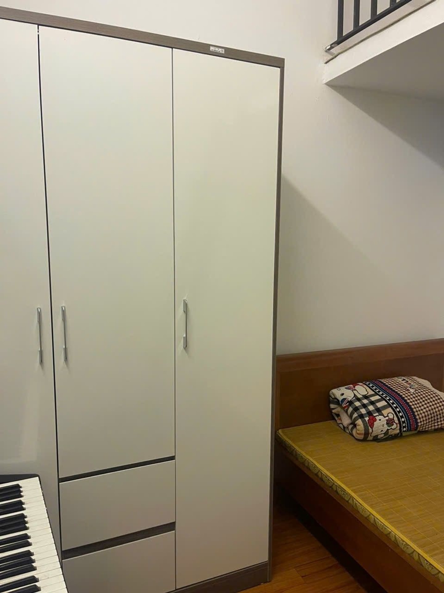 Bán nhà Đại La - diện tích 27m2 3 tầng - Ngõ nông - giá 7,4 tỷ