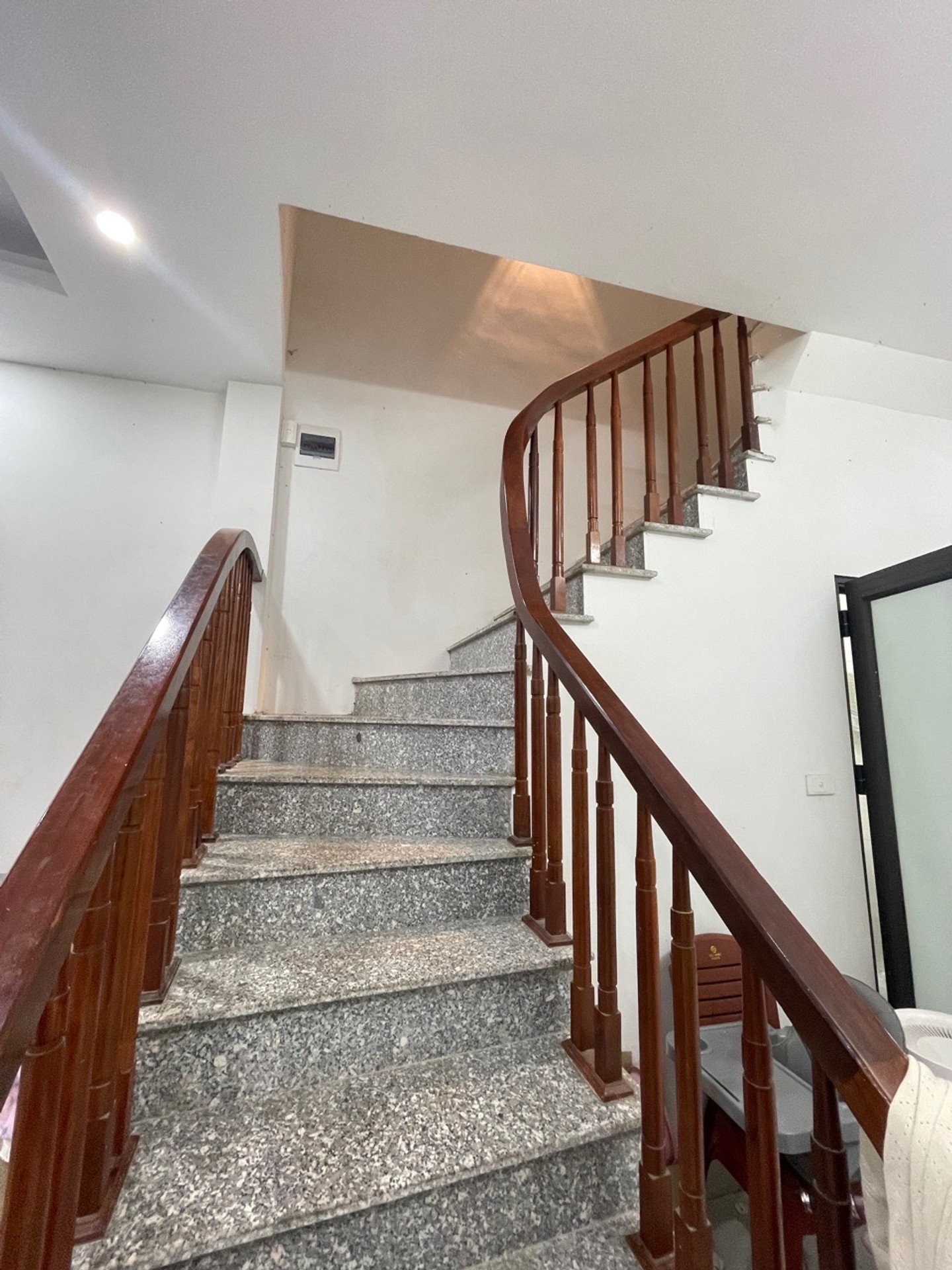 Bán nhà Định Công Thượng - diện tích 48m2 2 tầng - nhà siêu thoáng - giá 3,15 tỷ