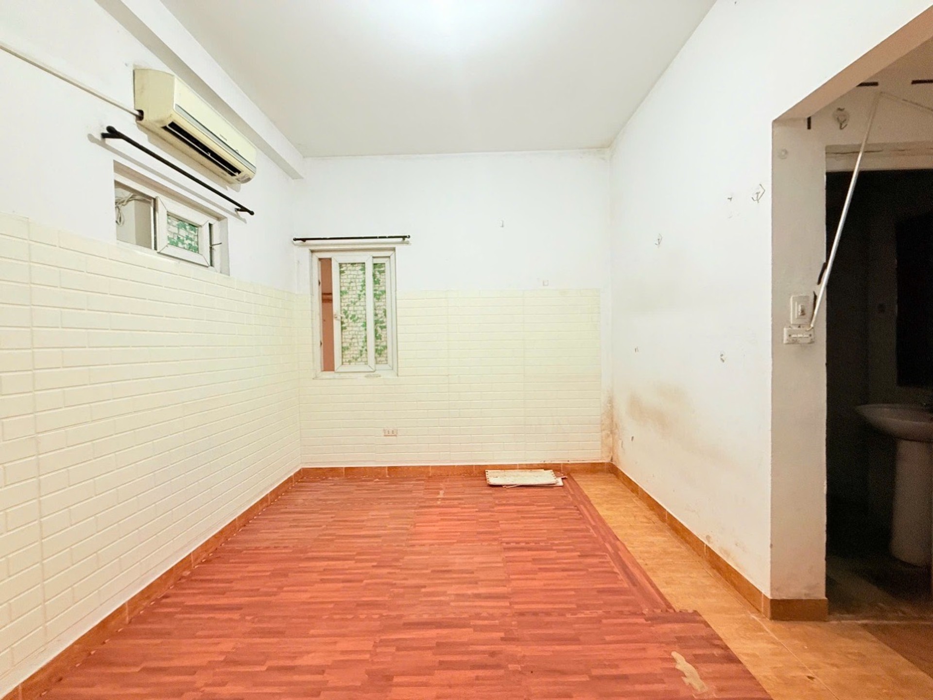 Bán nhà ngõ Hoà Bình 7 - diện tích 232m2 5 tầng - CCMN vừa ở vừa cho thuê - giá 49,5 tỷ