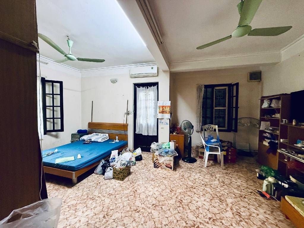 Bán nhà Hàng Chuối - diện tích 74.5m2 5 tầng - Hẻm xe máy - giá 32,5 tỷ