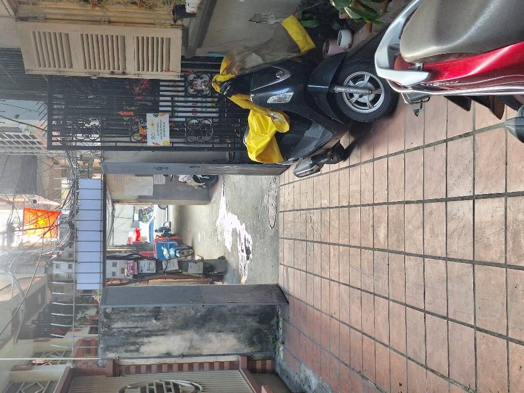 Bán nhà Hàng Chuối - diện tích 74.5m2 5 tầng - Hẻm xe máy - giá 32,5 tỷ