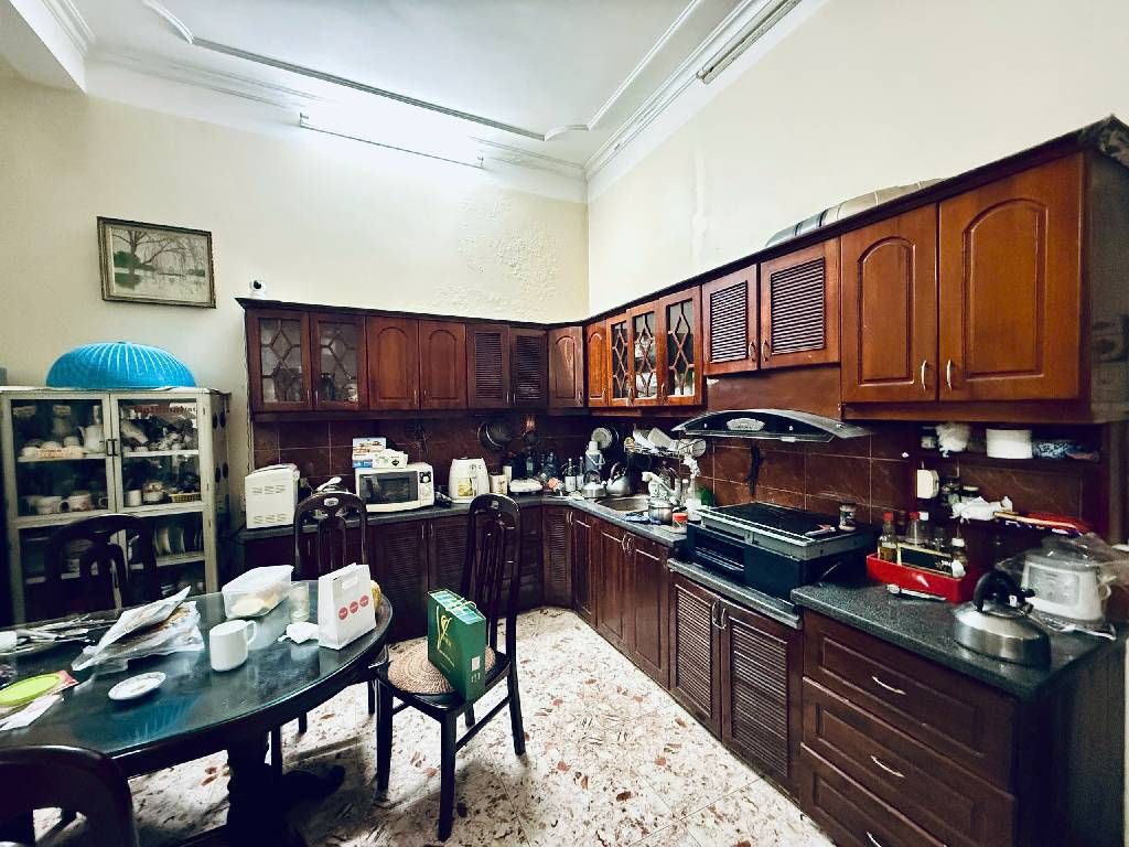 Bán nhà Hàng Chuối - diện tích 74.5m2 5 tầng - Hẻm xe máy - giá 32,5 tỷ