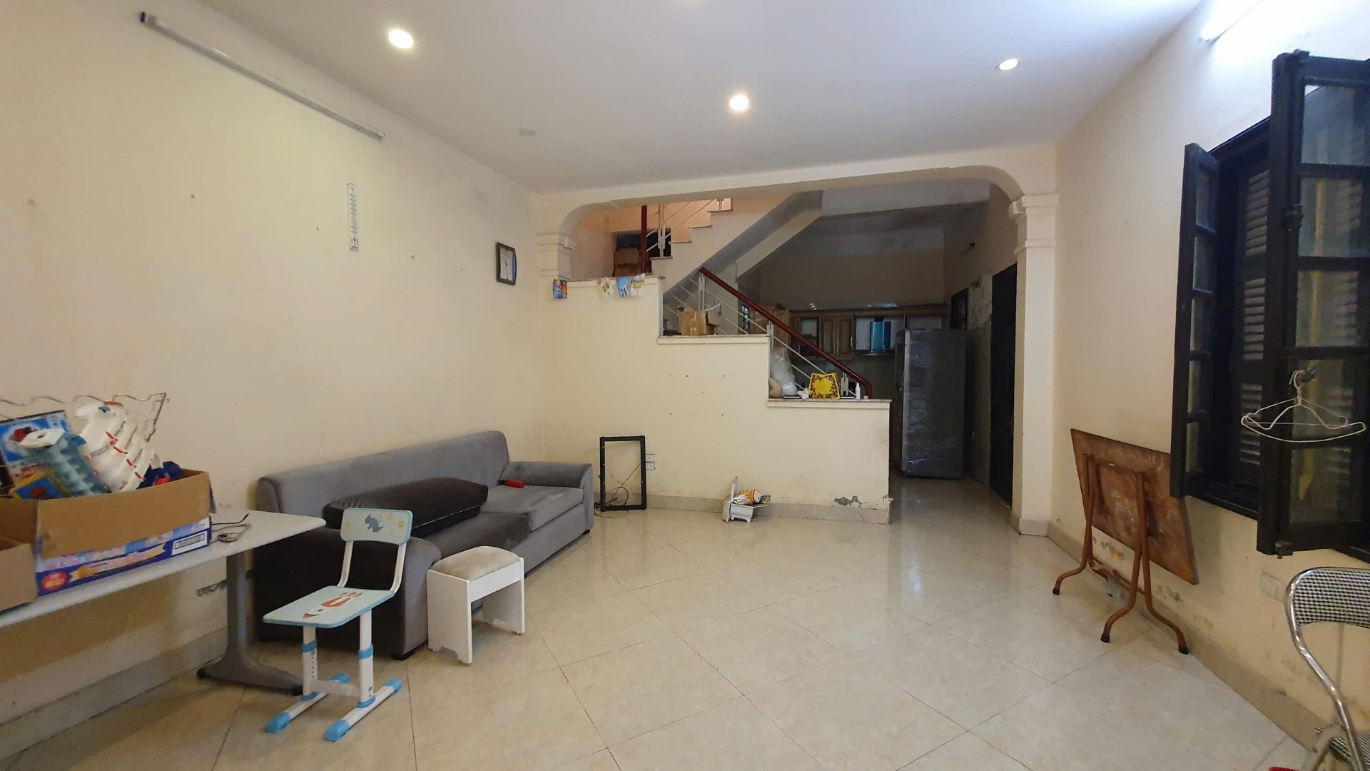 Bán nhà Vĩnh Tuy - diện tích 46m2 3 tầng - Lô góc, ô tô nhỏ lùi cửa - giá 9,4 tỷ