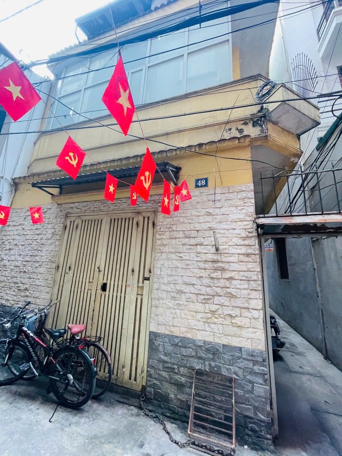 Bán nhà Vĩnh Tuy - diện tích 46m2 3 tầng - Lô góc, ô tô nhỏ lùi cửa - giá 9,4 tỷ