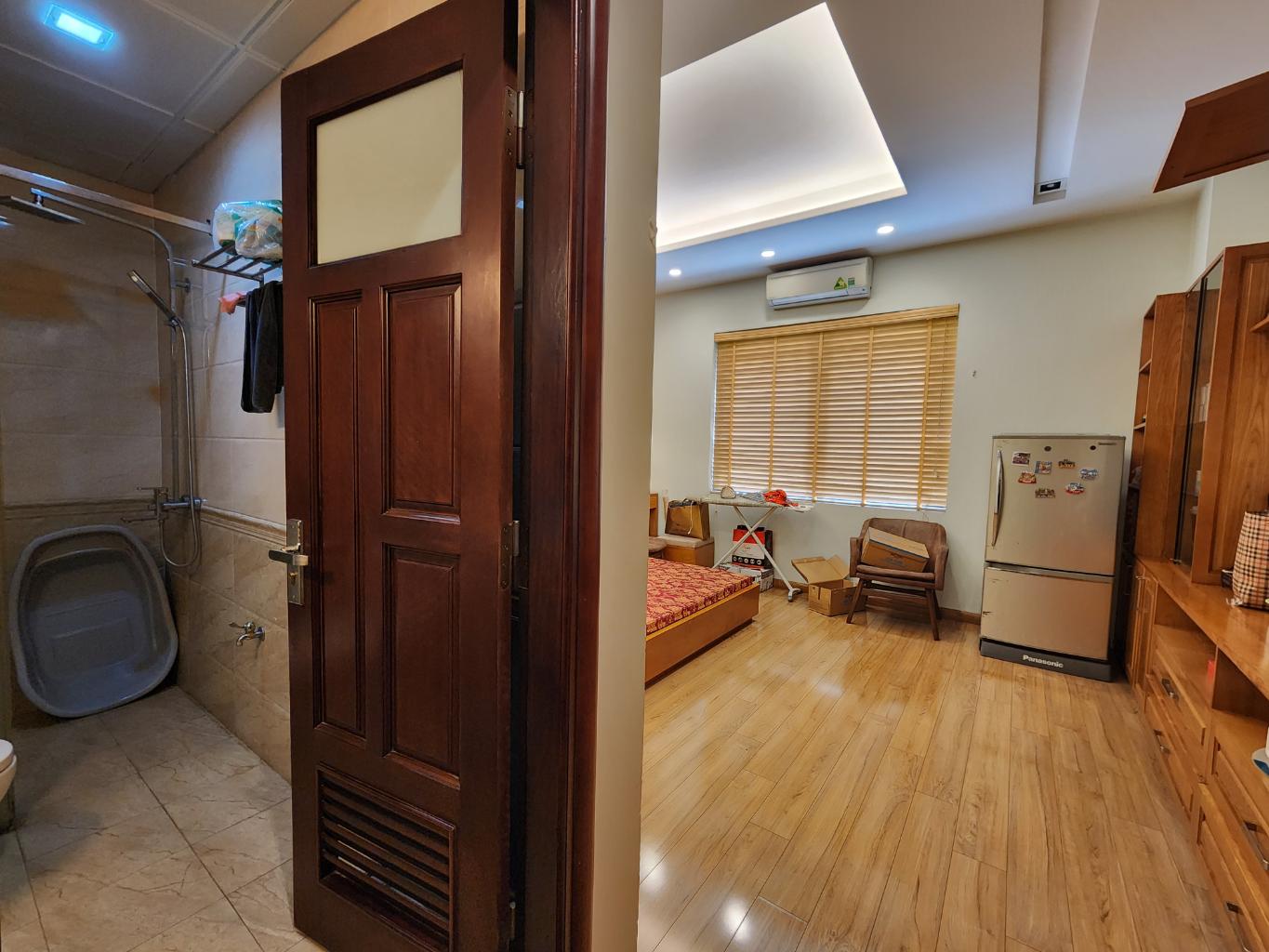 Bán nhà Quan Thổ 1 - diện tích 94m2 6 tầng - Ô TÔ - ĐẤT THỔ - NHÀ ĐẸP - giá 36 tỷ