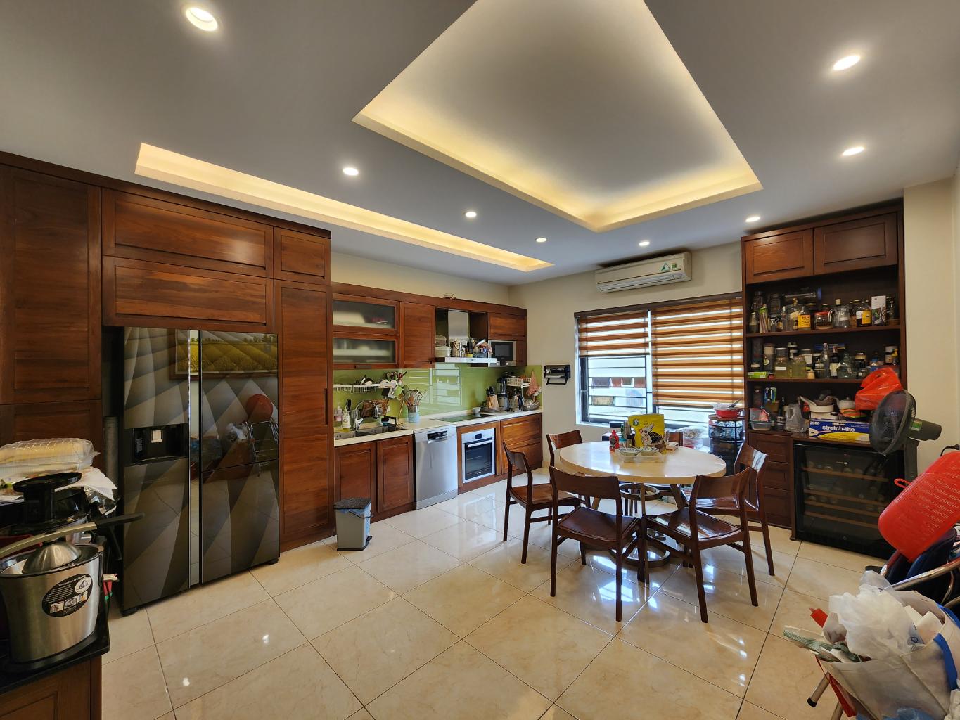 Bán nhà Quan Thổ 1 - diện tích 94m2 6 tầng - Ô TÔ - ĐẤT THỔ - NHÀ ĐẸP - giá 36 tỷ